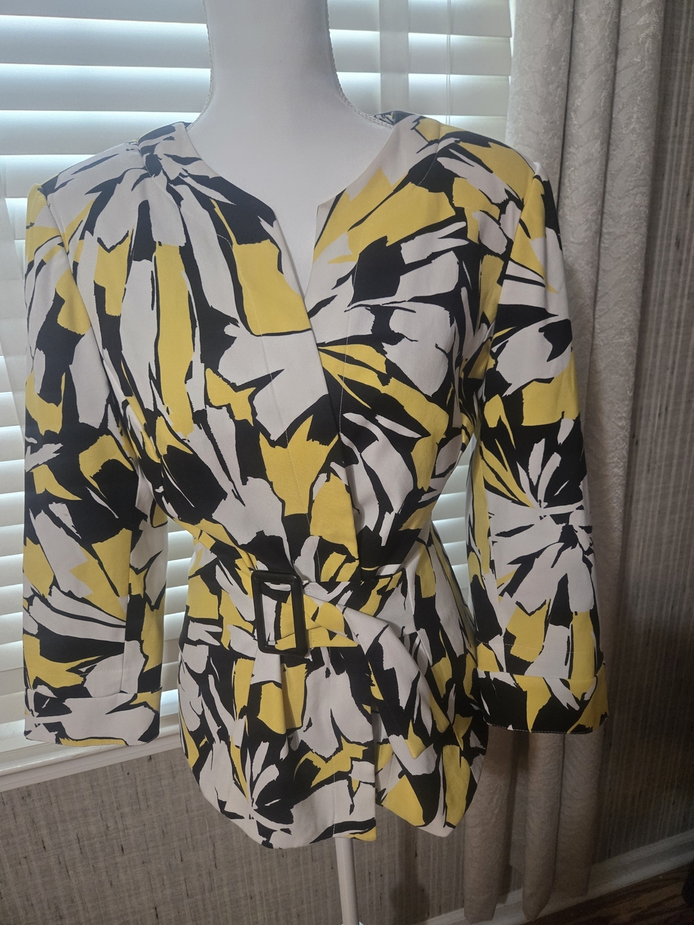 Harve Benard Yellow, Black & White Abstract Tie-Waist Blazer Sz 12